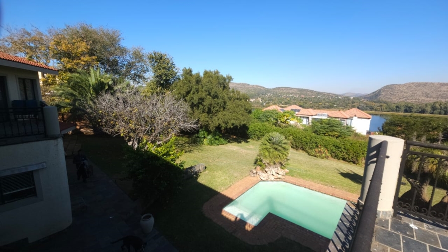 4 Bedroom Property for Sale in Ifafi North West